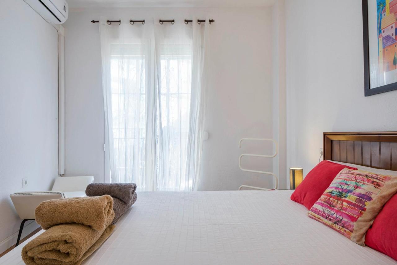 Urbanchicmalaga 3 Bedroom Spacious Quiet Historic Malaga Apt Exterior foto